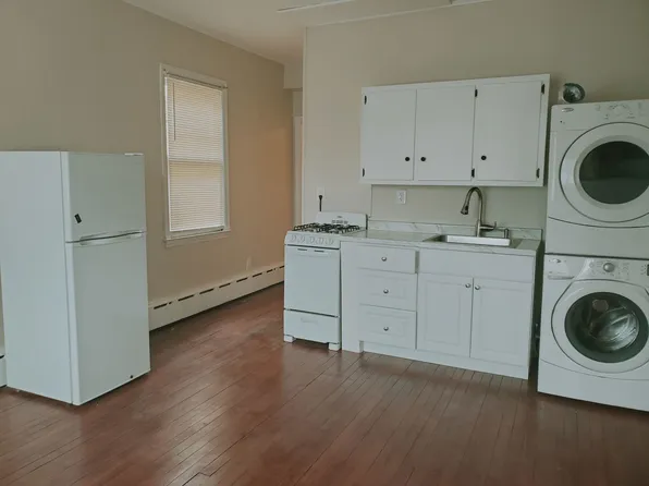 152 River Road Ext #1, Greenwich, CT 06830