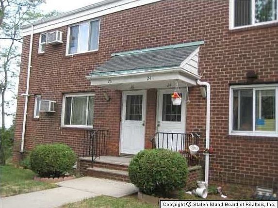 1st image of 26 Stratford Ave