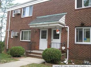 26 Stratford Ave, Staten Island, NY 10301