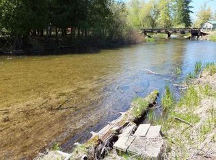 10795 Riverside Dr, Honor, MI 49640