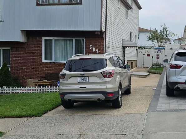 307 Abingdon Avenue, Staten Island, NY 10308