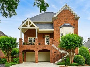 1052 Fairway Ests, Atlanta, GA 30319
