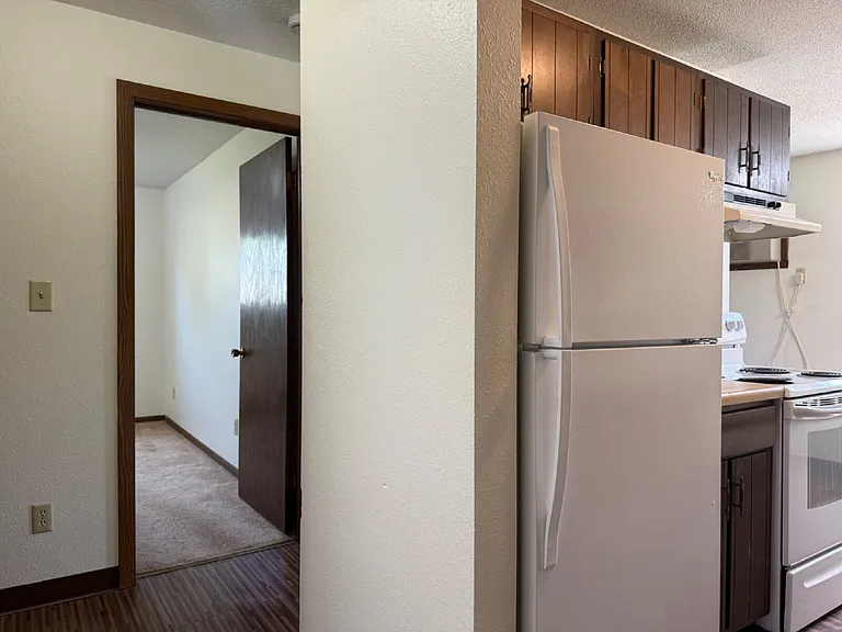 212 9th Ave S #3 — Photo 2