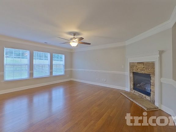 2nd image of 4355 Stone Mountain Dr