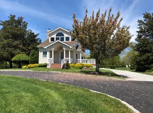 45 Sunset Ave, East Quogue, NY 11942