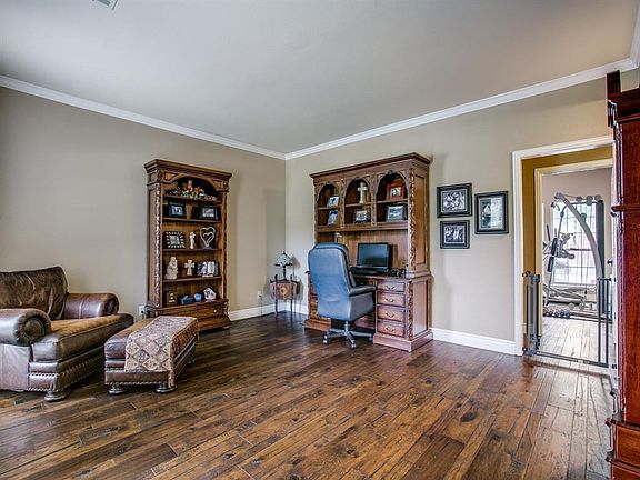 5th image of 2600 Beaver Bend Dr