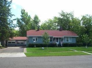 706 4th St E, Ashland, WI 54806