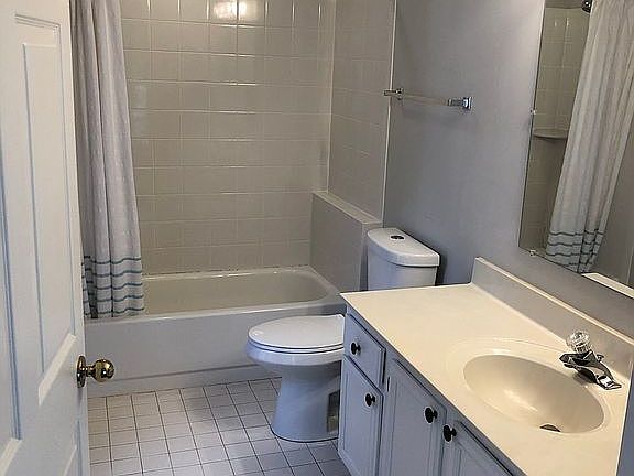 4th image of 20408 Shore Harbour Dr #5-D