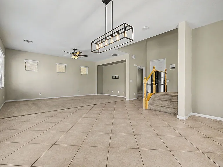 4204 Lower Saxon Ave — Photo 8