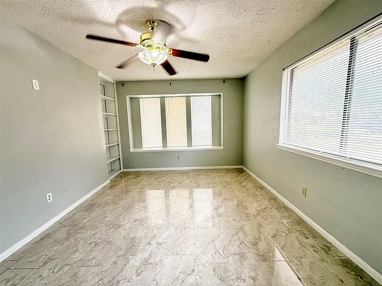9002 Sabastian Dr — Photo 14