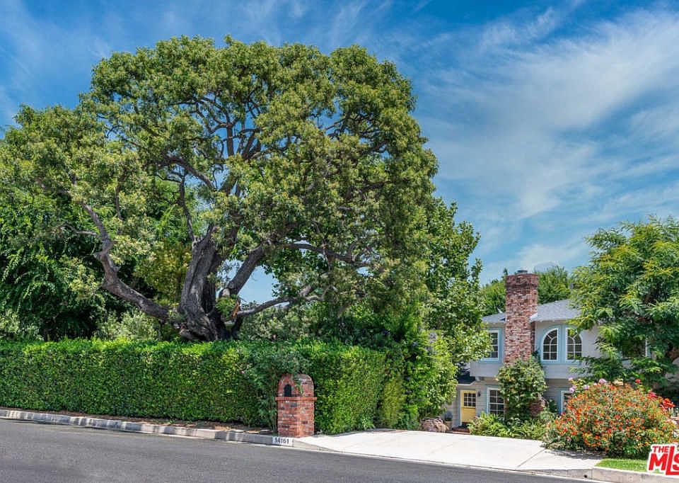 1st image of 14161 Valley Vista Blvd