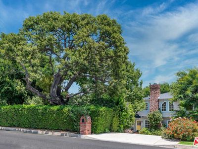 14161 Valley Vista Blvd, Sherman Oaks, CA, 91423