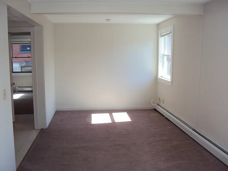 18 Brook St #5 — Photo 4