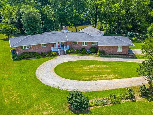 86 Greenfield Rd, Lancaster, VA 22503