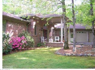 7437 Strawberry Rd, Summerfield, NC 27358