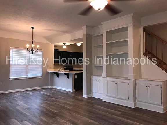3rd image of 11439 Feather Rock Ct