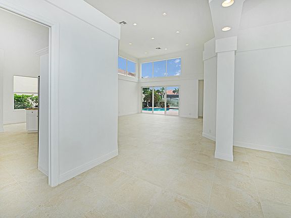 Home For Sale In Boca Grove