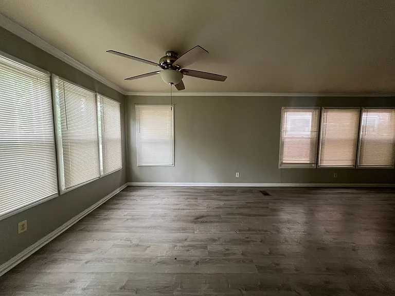 7202 S Marshfield Ave — Photo 13