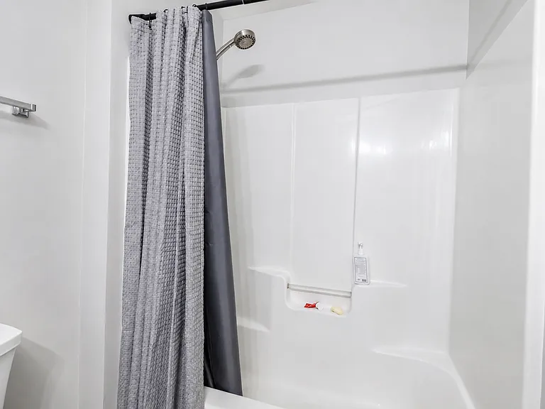 17819 Delmas Dr — Photo 12