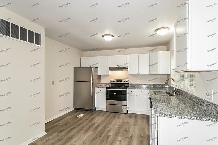 606 Alsmeyer Dr — Photo 8