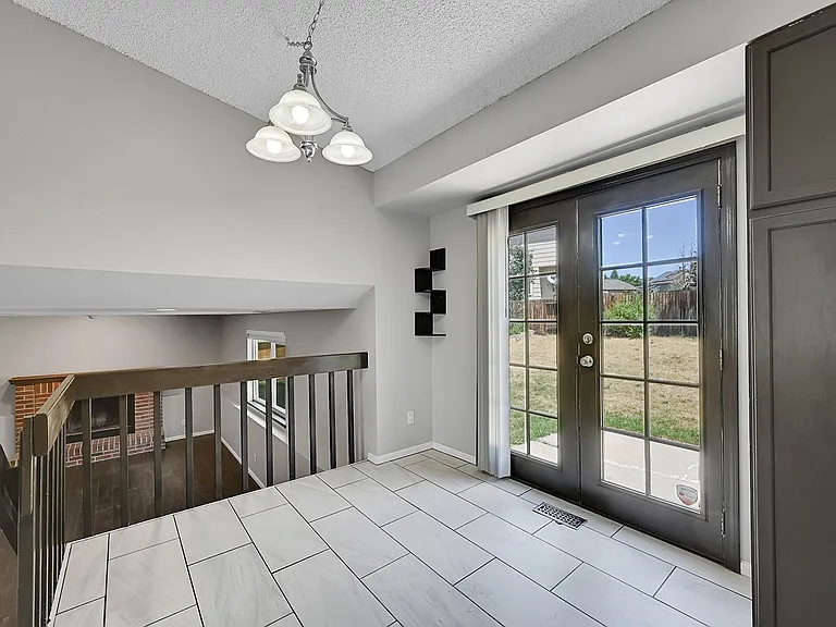 15165 Chelmsford St — Photo 10