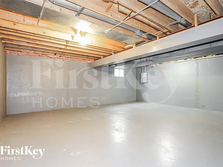 1119 Karen Dr — Photo 12