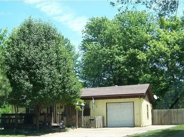 3403 S Appleton Ave, Independence, MO 64052