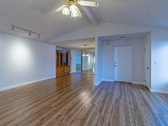 3rd image of 8122 W Flamingo Rd Unit 146