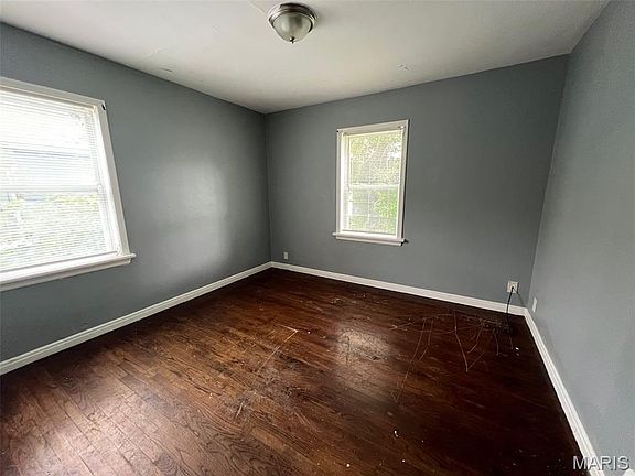5th image of 853 Nassau Dr