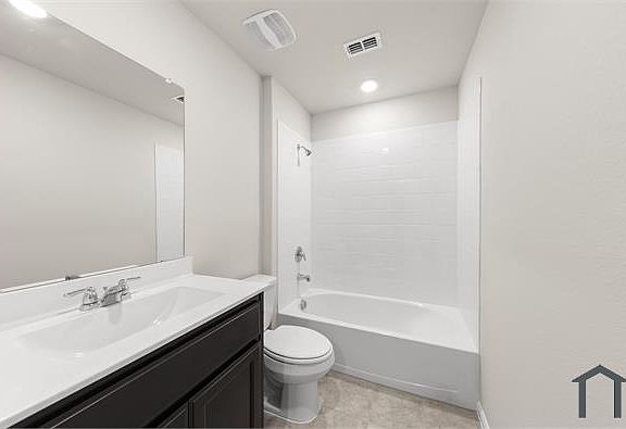 2nd image of 3809 Canyon Verde Ln