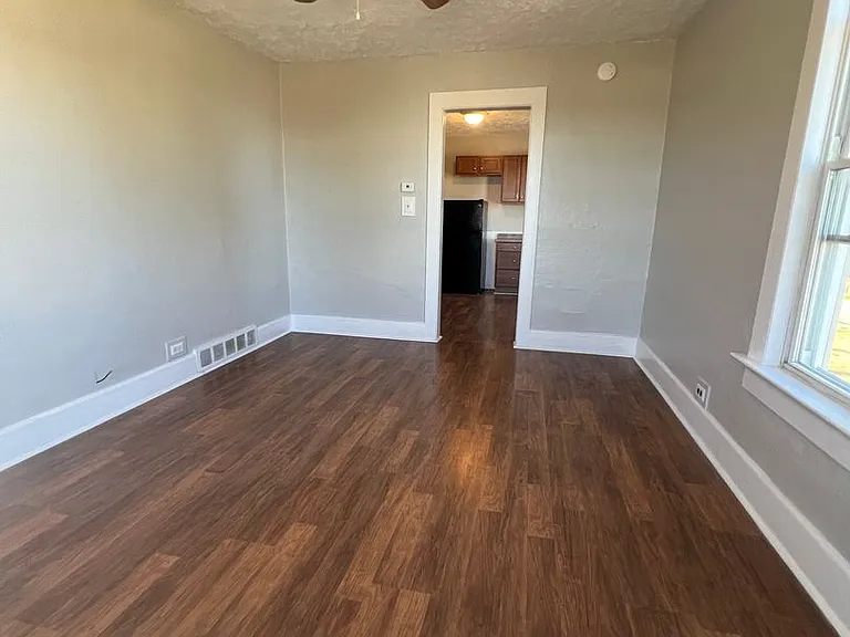 349 E Front St — Photo 4