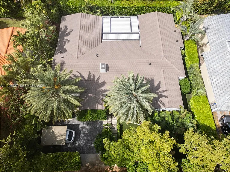 231 Fluvia Ave — Photo 21