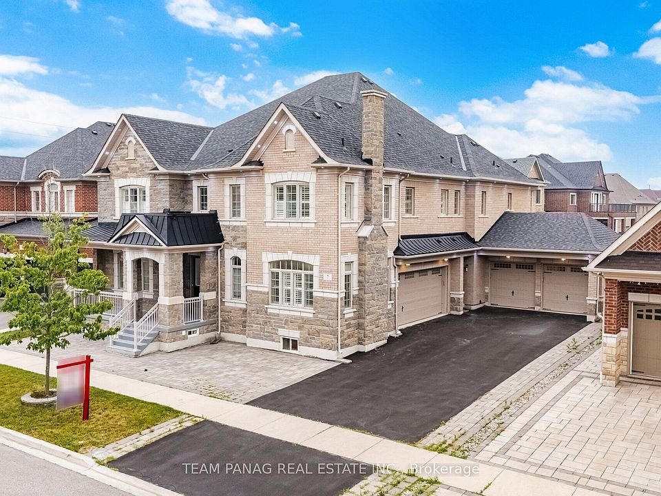 1st image of 7 Balloon Cres