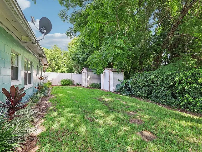 1417 E Harding St — Photo 21