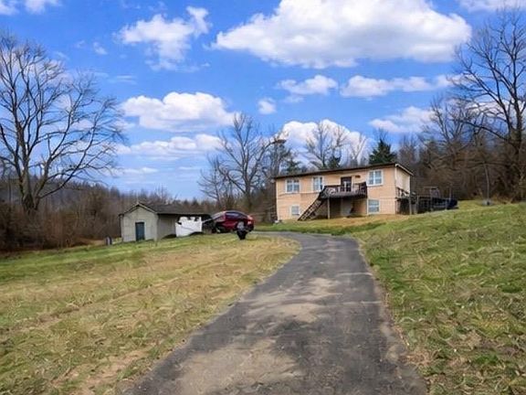 2nd image of 8750 Cole Ln