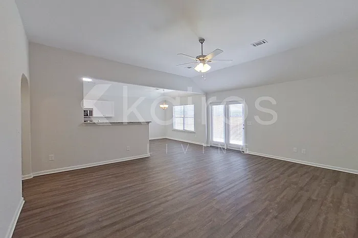 1883 Landing Pl — Photo 6