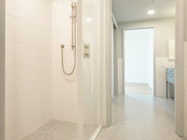 547 West 47th Street image 8 of 18