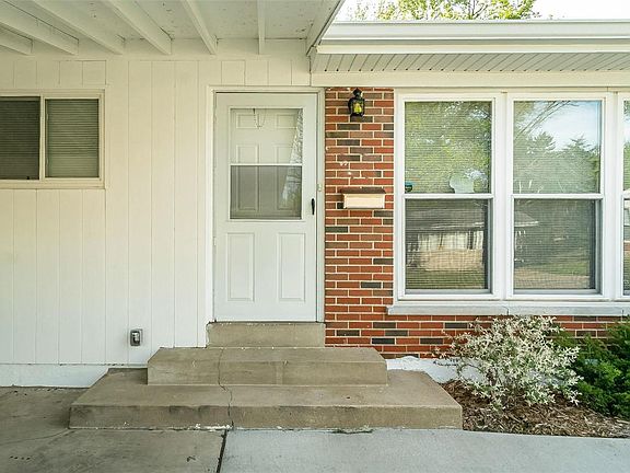5th image of 6625 Boles Ave