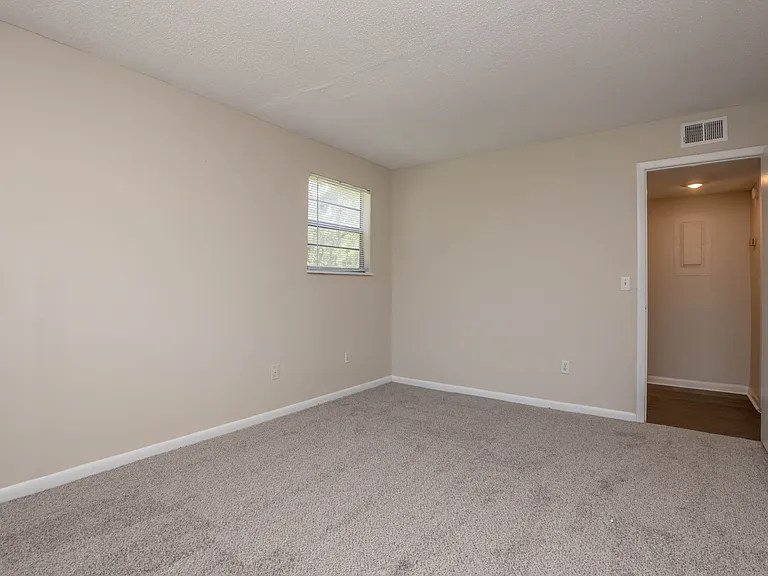 Magnolia Point — Photo 51