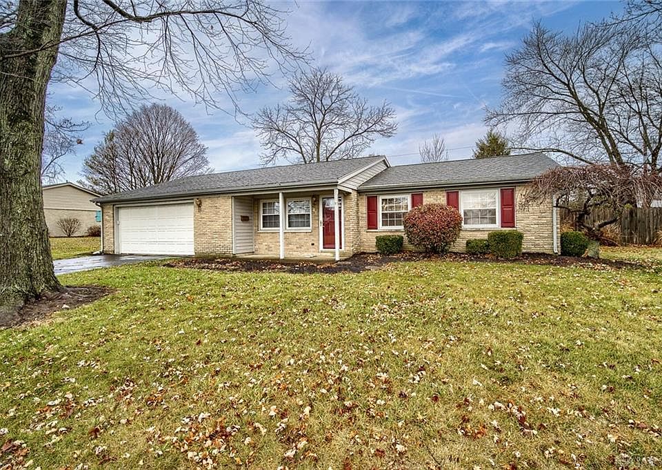 1st image of 45 Waterford Dr