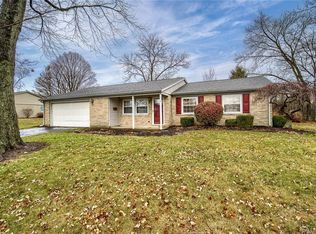 45 Waterford Dr, Dayton, OH 45458