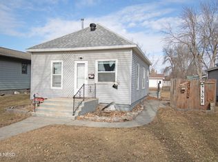 709 W Kemp Ave, Watertown, SD 57201