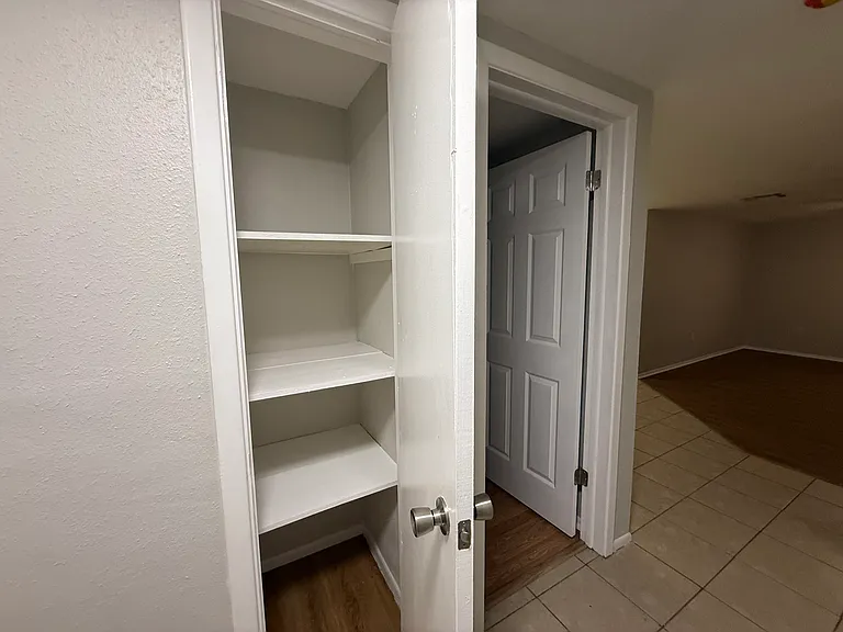 7105 Mayfield Dr — Photo 9