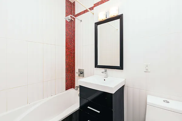 Rented by Nooklyn NYC LLC | media 7