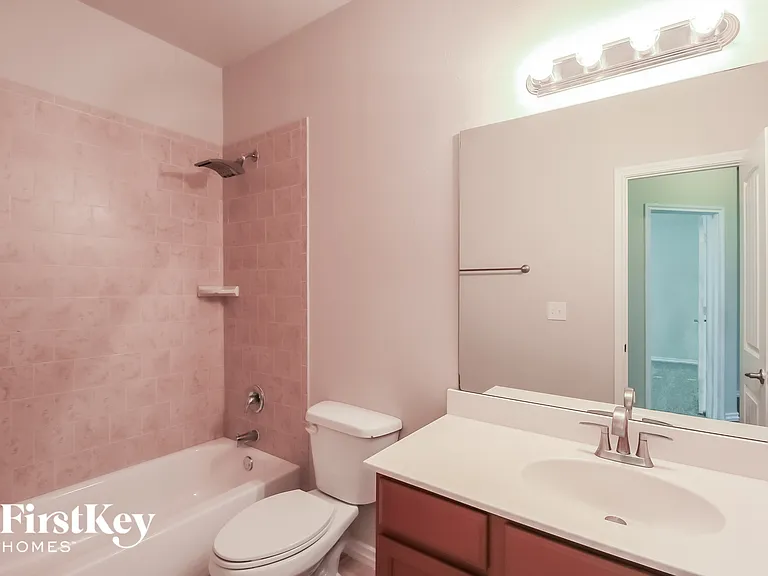 9708 Allie Hope Ln — Photo 13