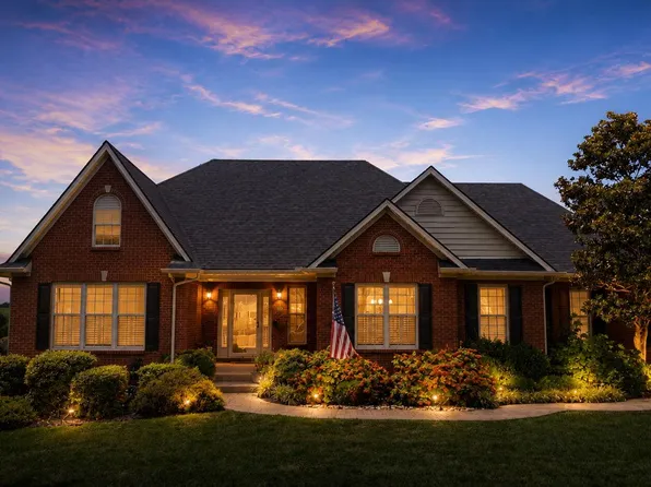 122 Squires Pointe Rd, Paris, KY 40361