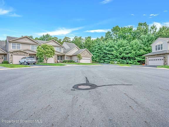 5th image of 16 Fiore Ct