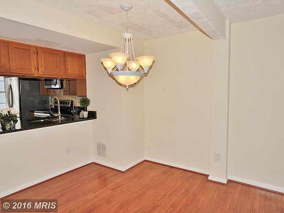 5th image of 8566 Koluder Ct