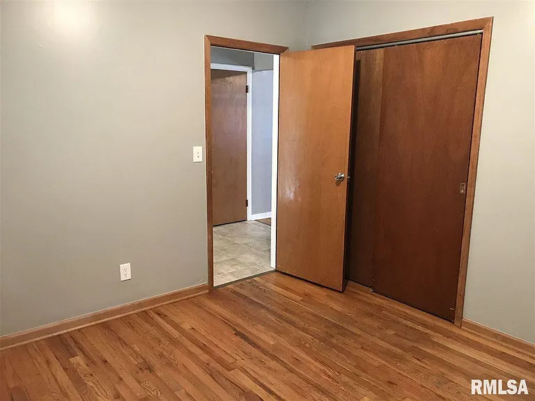 2536 Duggleby St — Photo 13