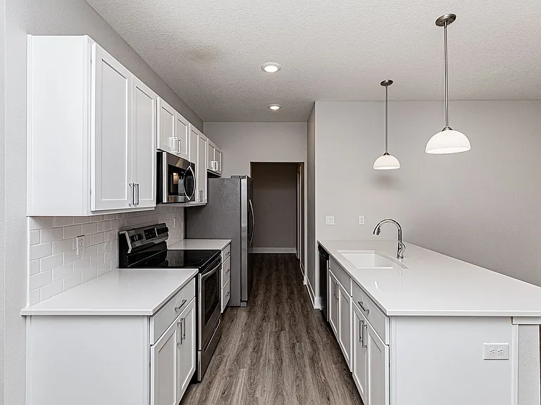 5638 Fernwood Dr — Photo 5